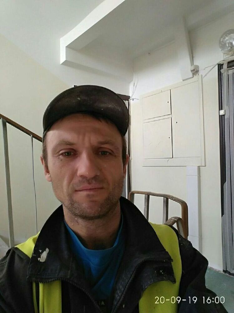  34539981  Nikolaj, 44 ,    