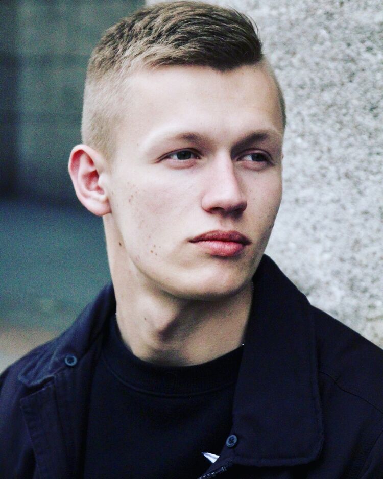  ,   Vlad, 26 ,   