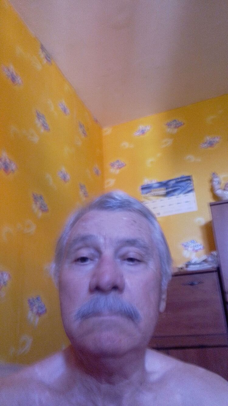  44448891  Olexsandr, 72 ,    