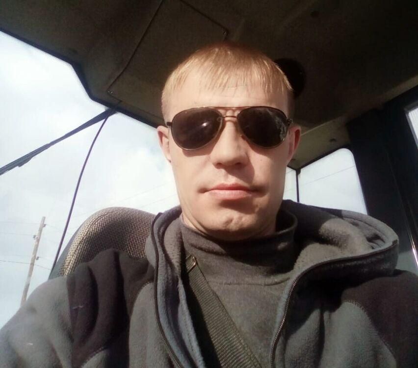  30539271  Tima, 42 ,    