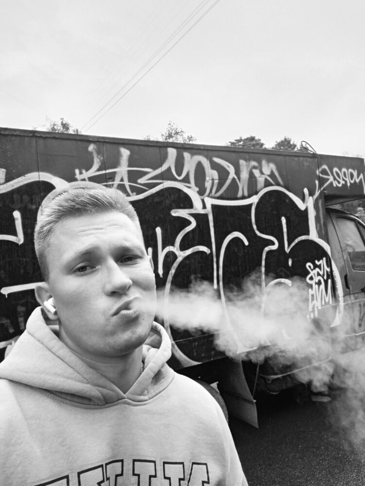  44667341  , 23 ,    -