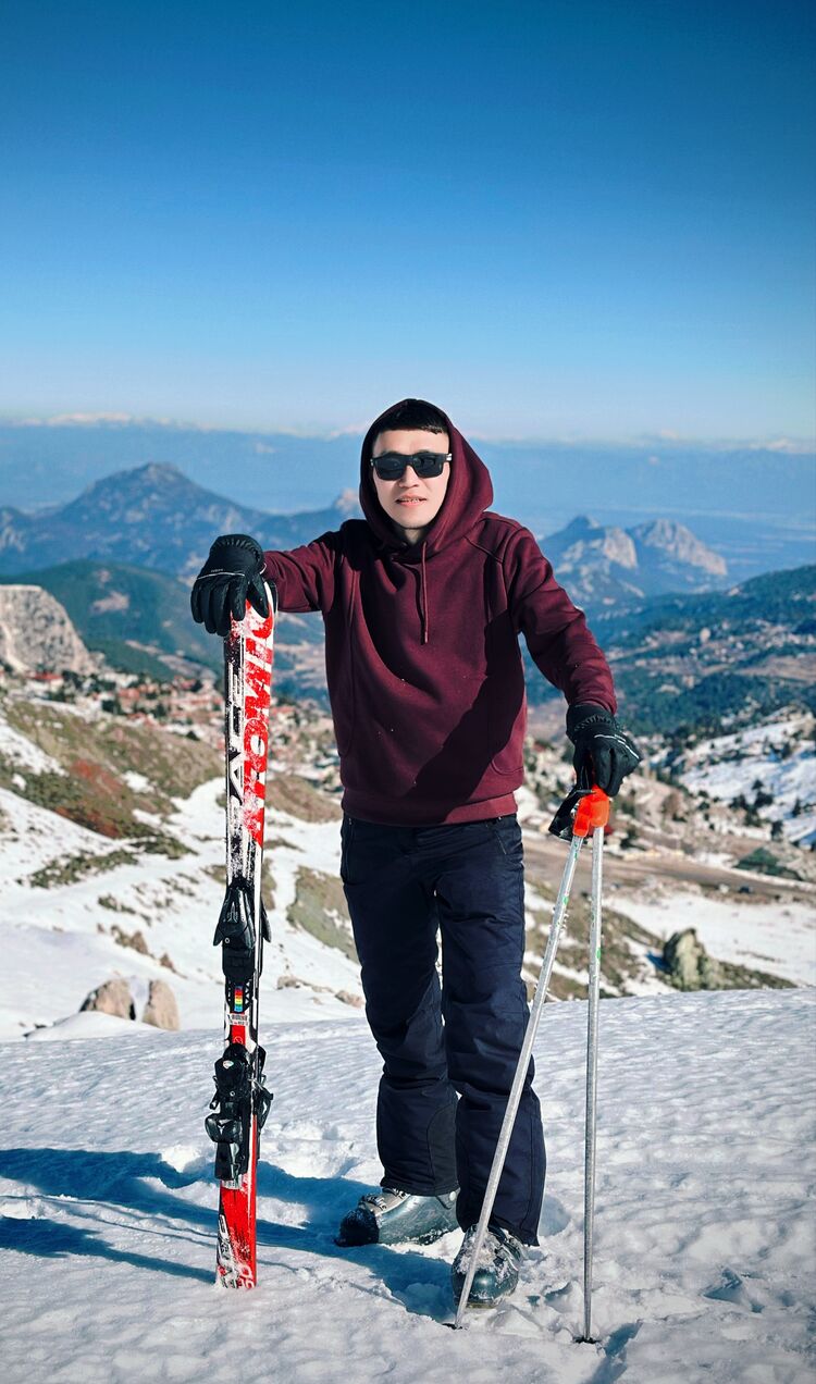  Alanya,   Joldoshbek, 30 ,   