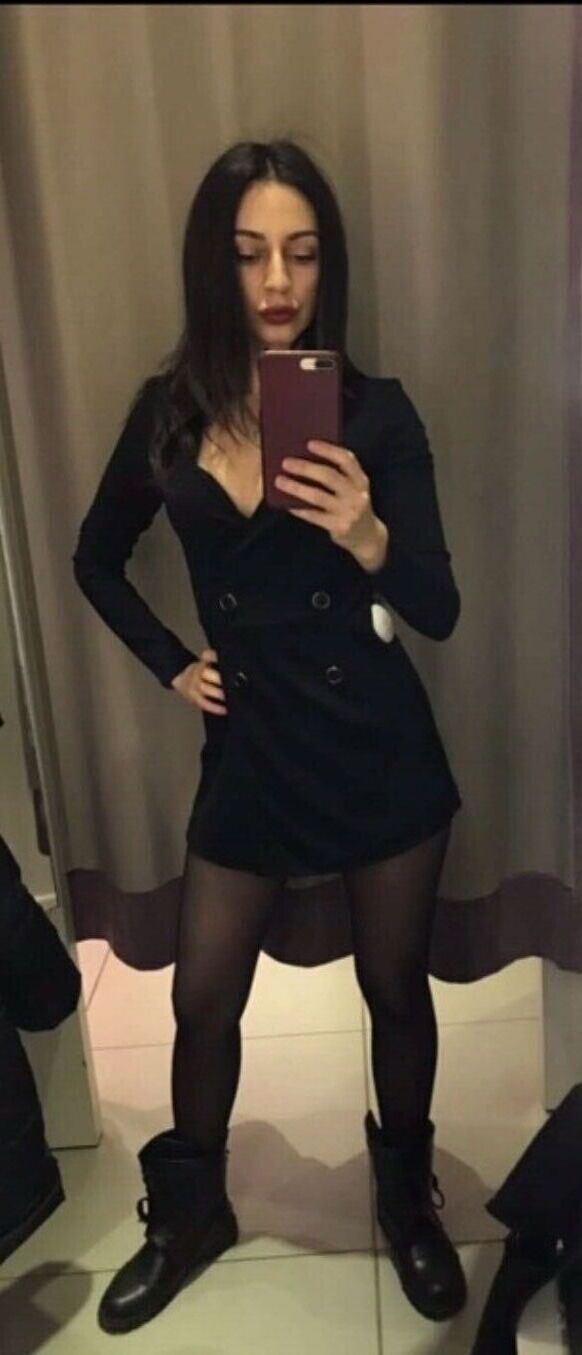  39906461  Alexa, 37 ,    