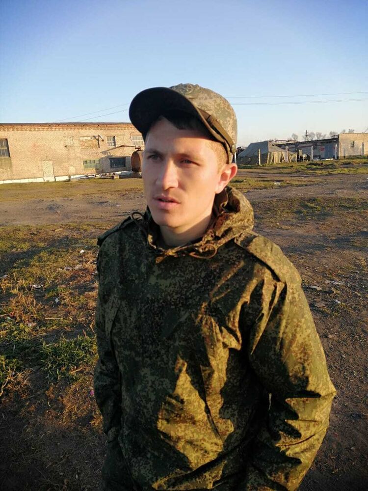  30075321  Sergey, 31 ,    