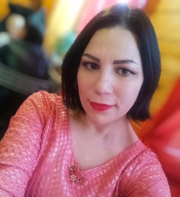  42889471  Elena, 41 ,    