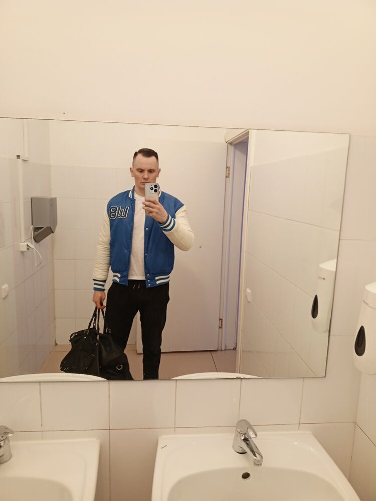  42881381  , 30 ,    