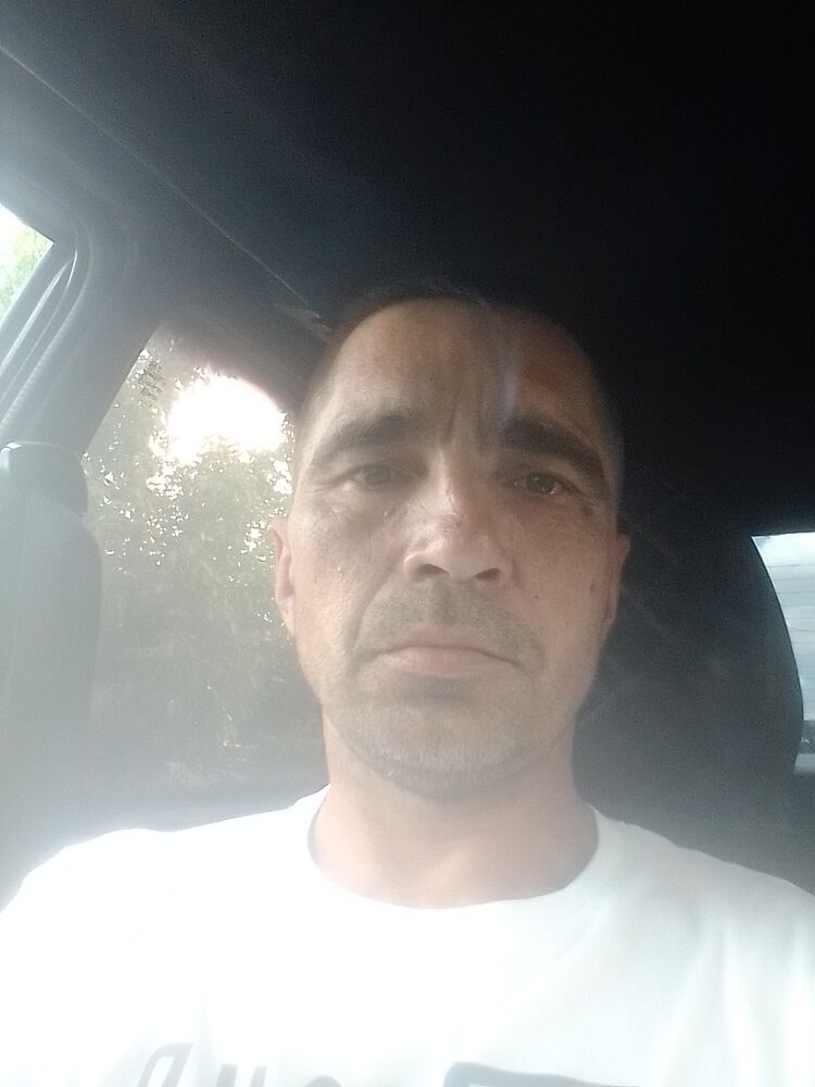  23178061  Andr, 53 ,    