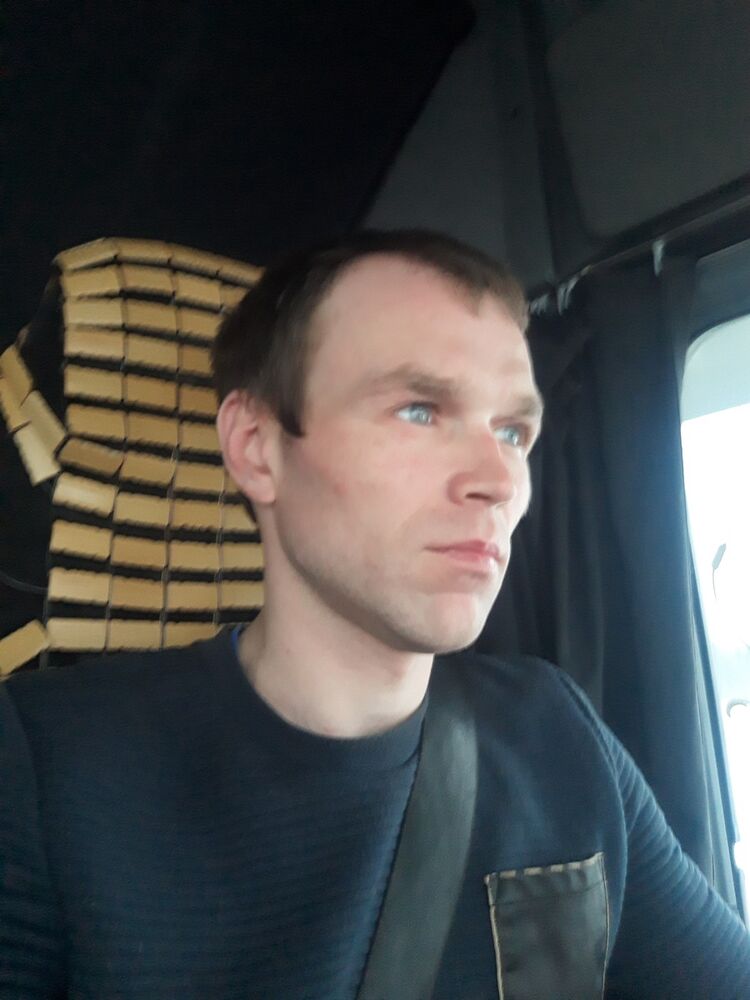  15601311  , 35 ,    