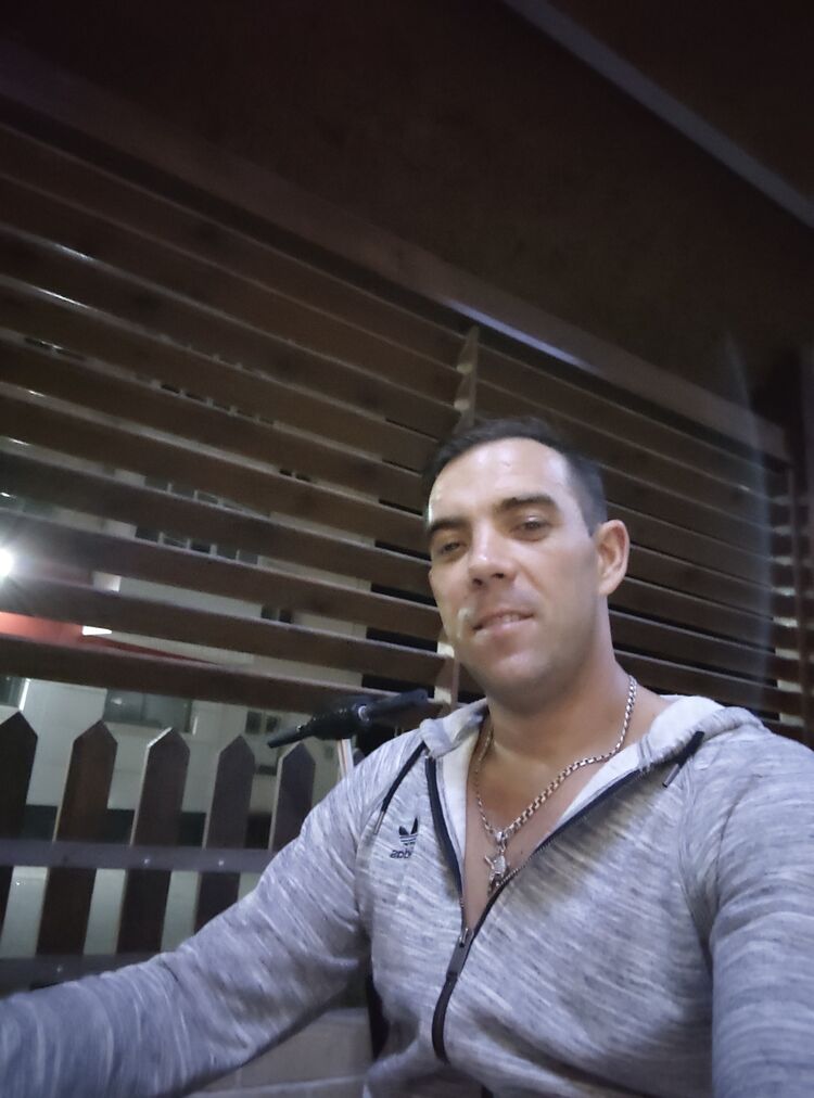  25709061  , 38 ,    