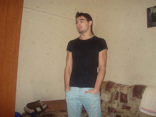  15738601  Aliakbar, 38 ,    