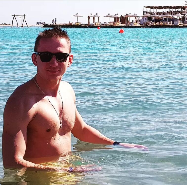  ,   Vladislav, 35 ,   ,   