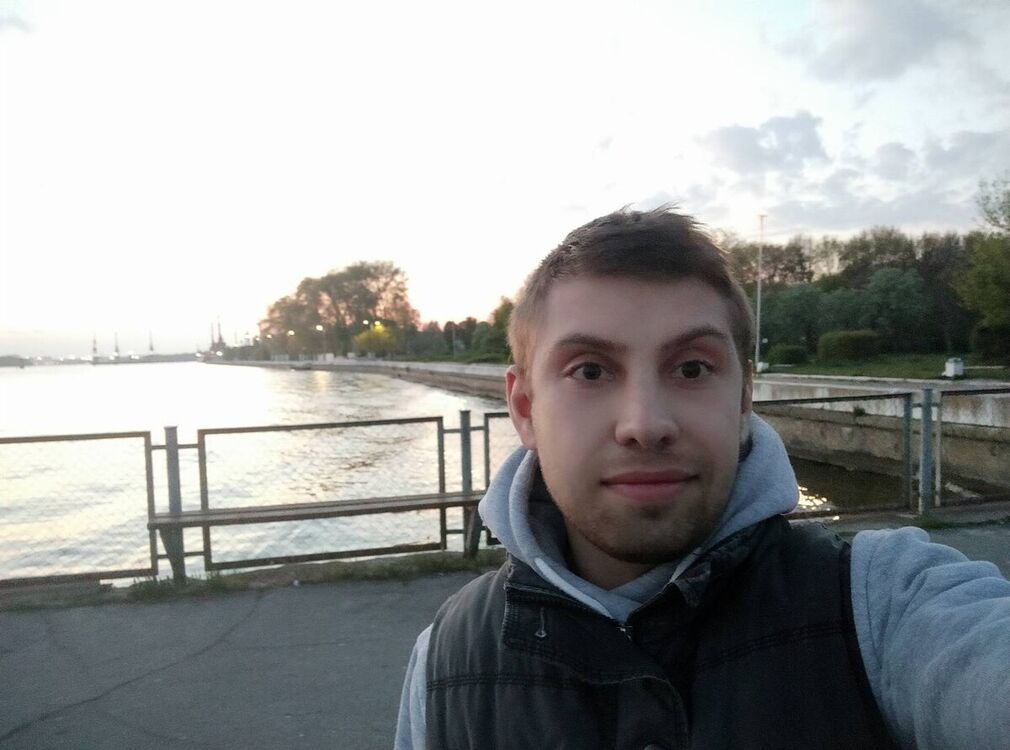  22315551  Dmitrii, 30 ,    