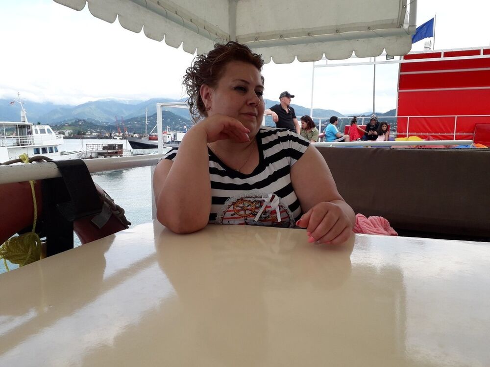 17303971  Suyzi, 42 ,    