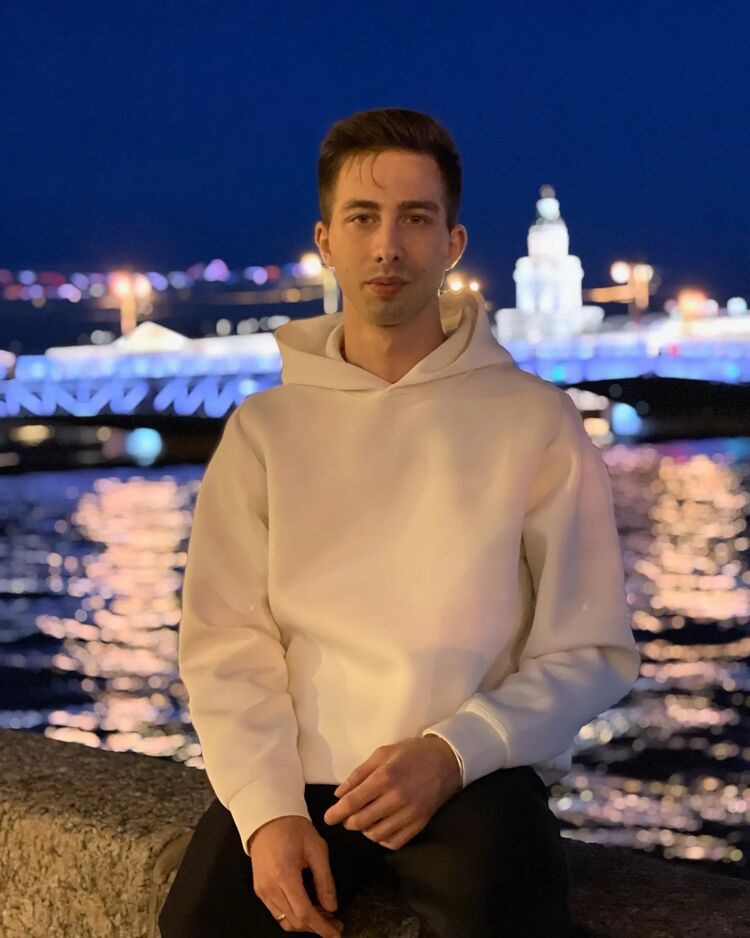  33225531  , 27 ,    -