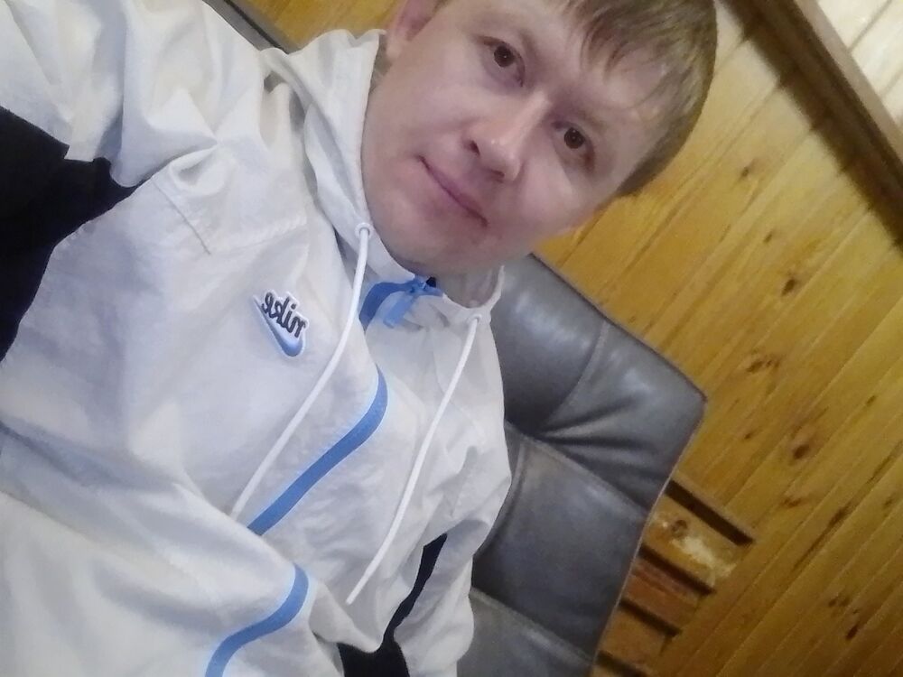  ,   Farik, 33 ,   c 
