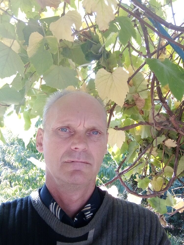  ,   Qwertyui, 51 ,   ,   