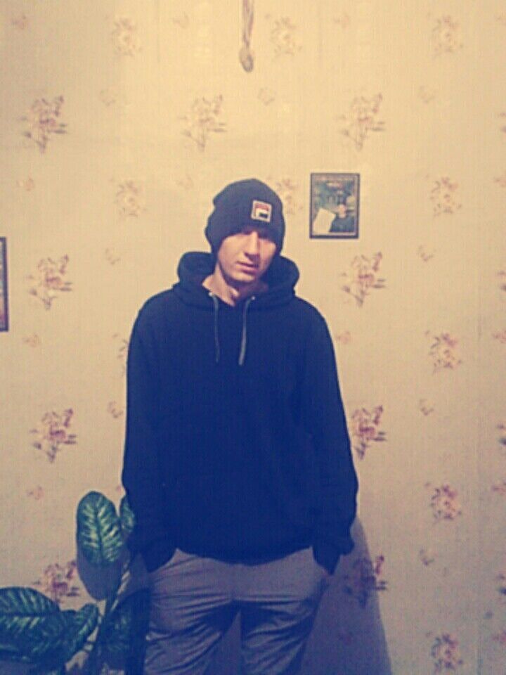  17869201  Alex, 32 ,    