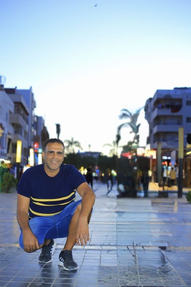 ���� 56079411 ������� Aly, 42 ����, ���� ���������� � Al Ghardaqah