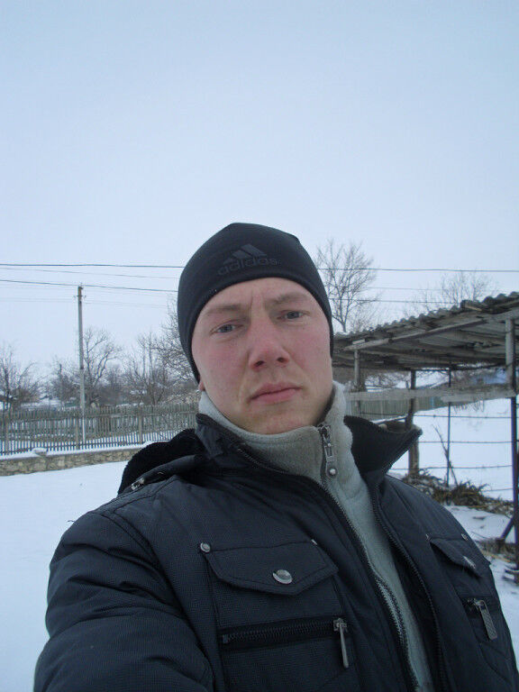  14830541  Andrei, 33 ,    