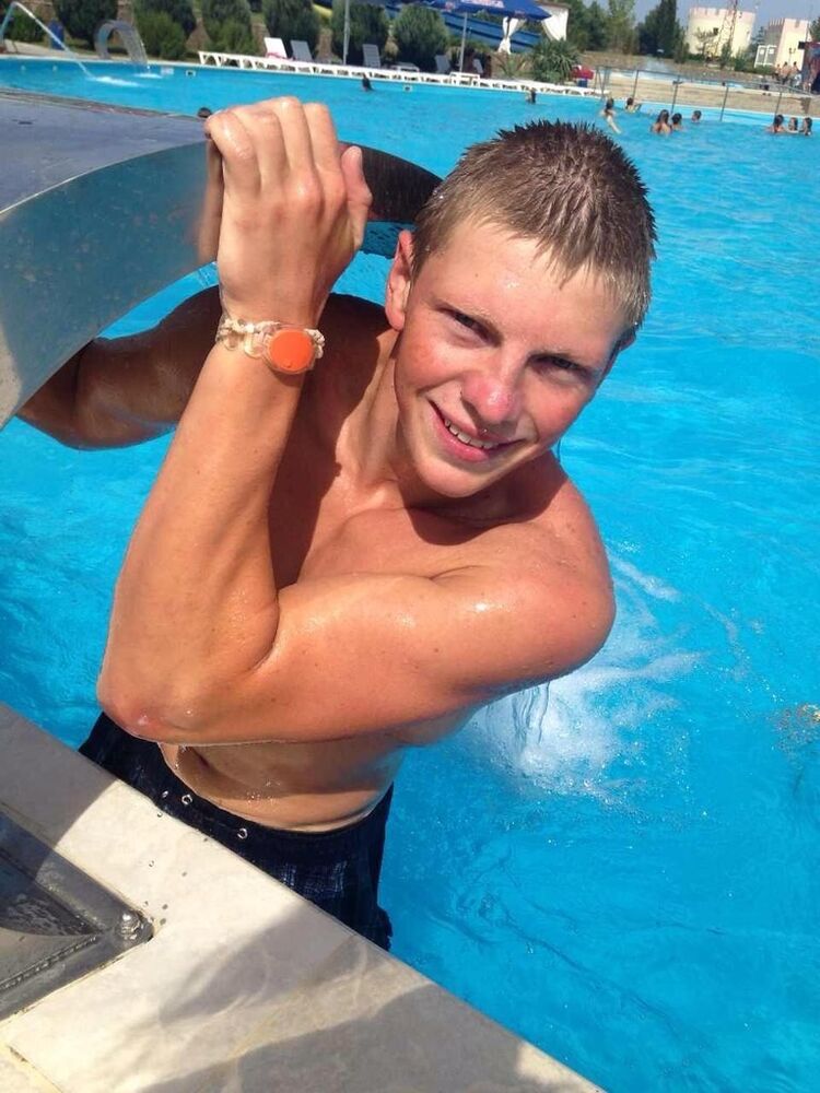 ���� 8937881 ������� ��������, 30 ���, ���� ���������� � �����������