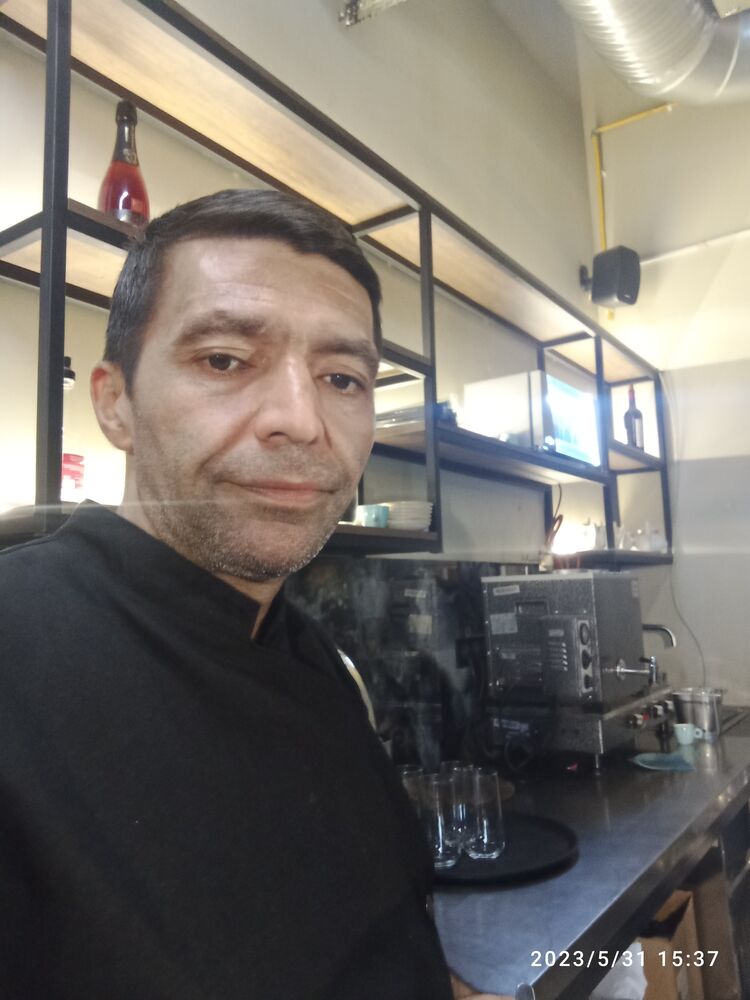  35054021  Polad, 43 ,    
