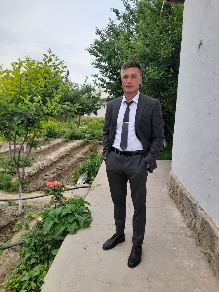  27797481  Temur, 29 ,    