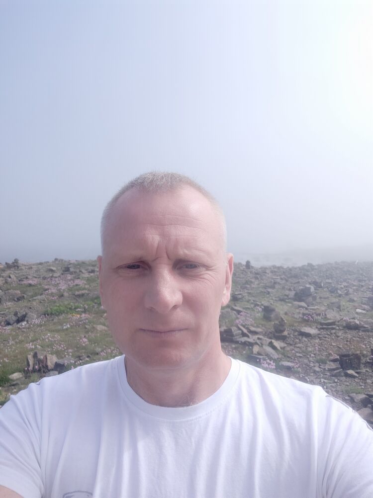  23073411  Aleks, 47 ,    Goteborg