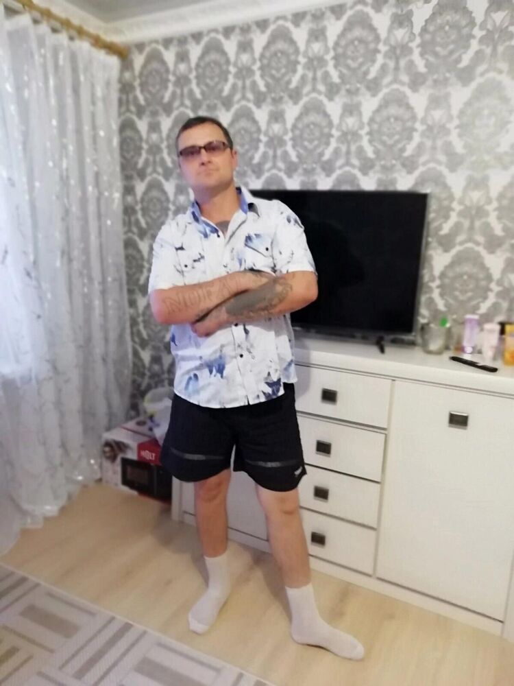  52705681  , 39 ,    