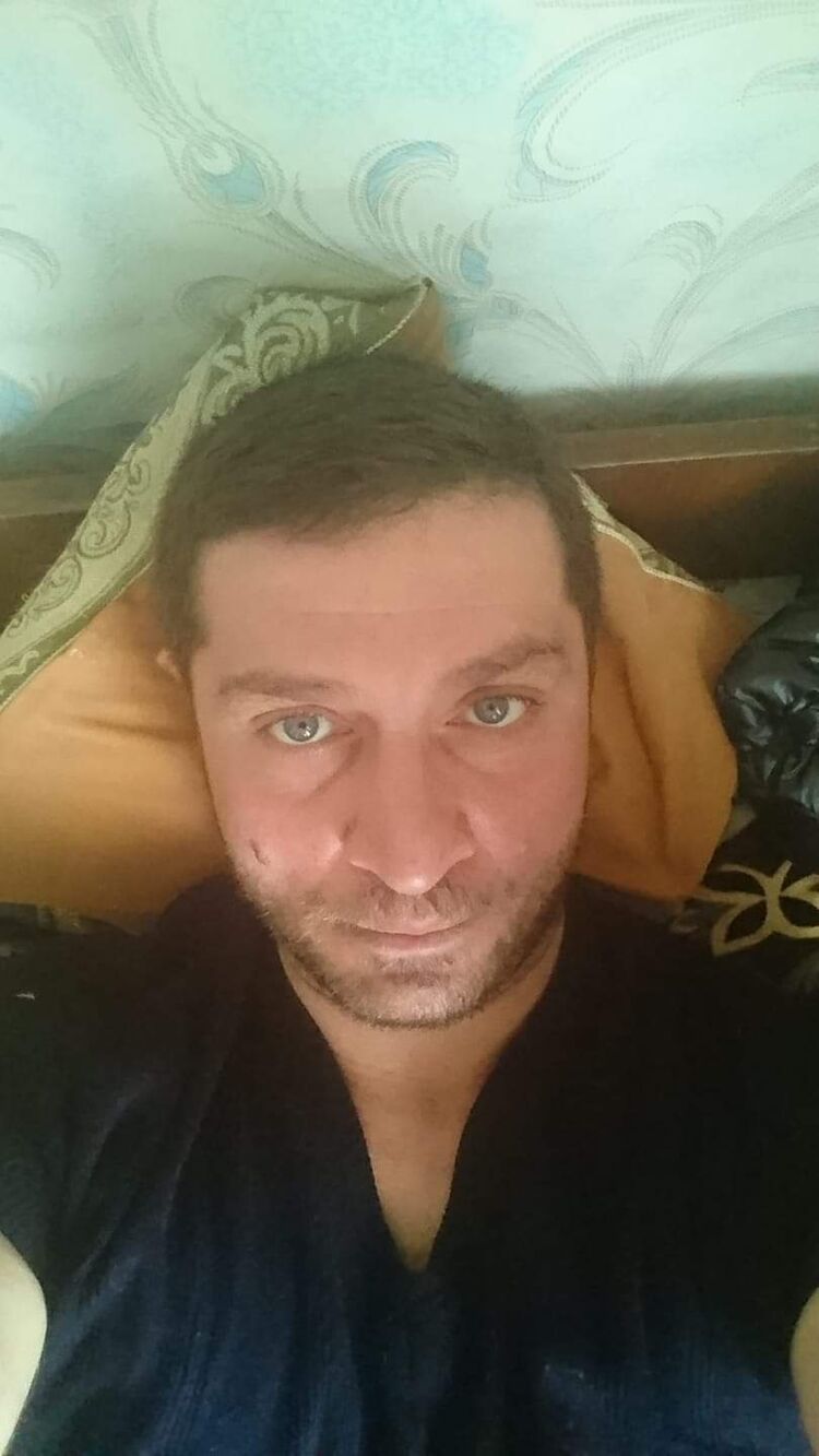  45952041  Raul, 50 ,    