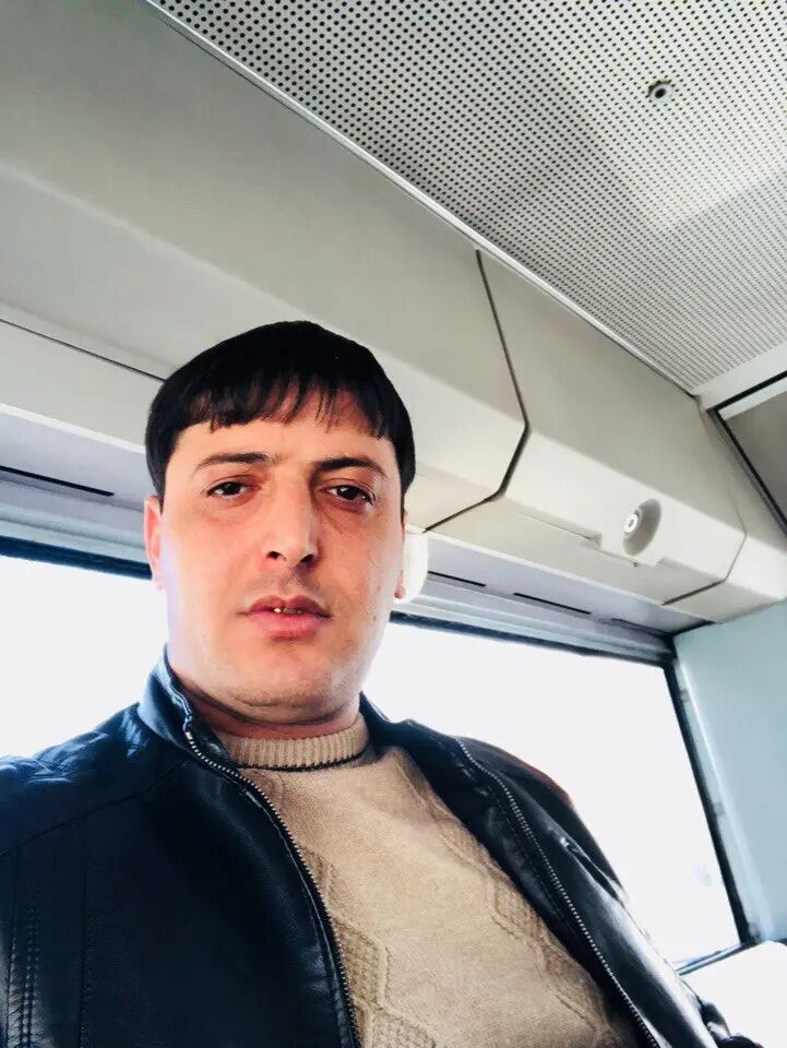  ,   Arif, 38 ,   ,   