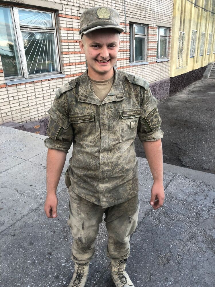  31730941  , 25 ,    