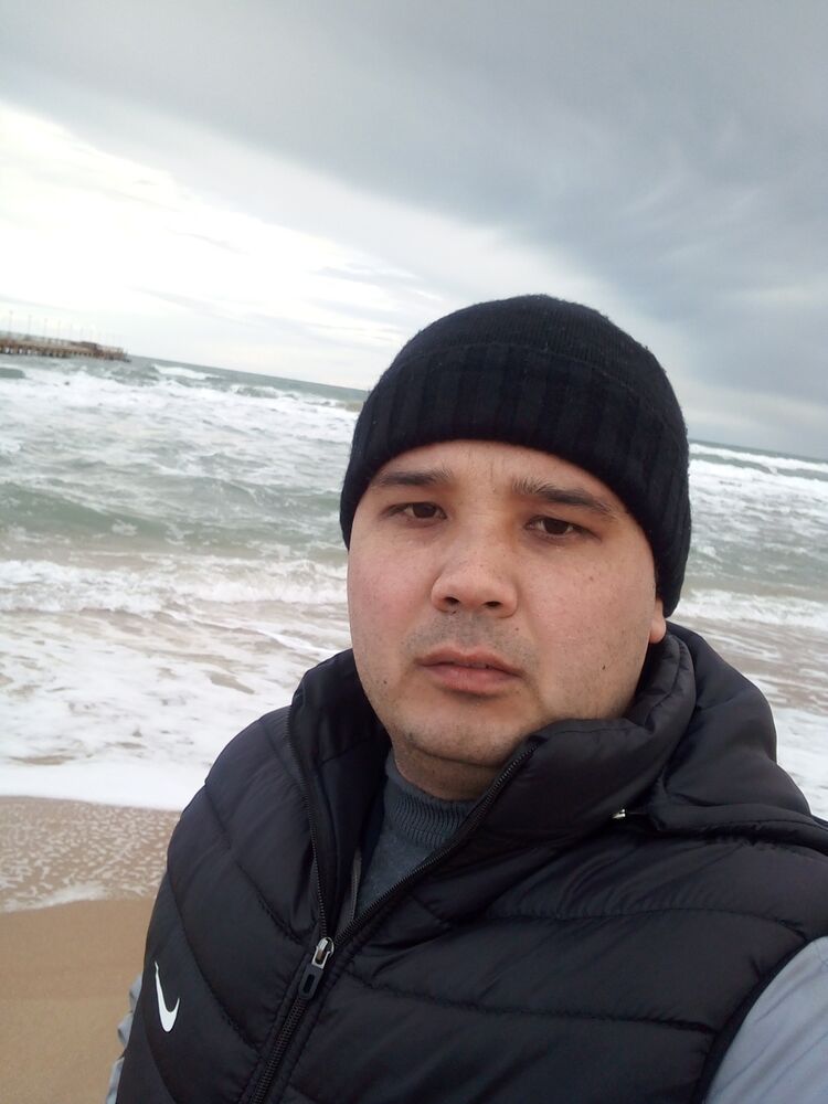  45874161  Doston, 31 ,    