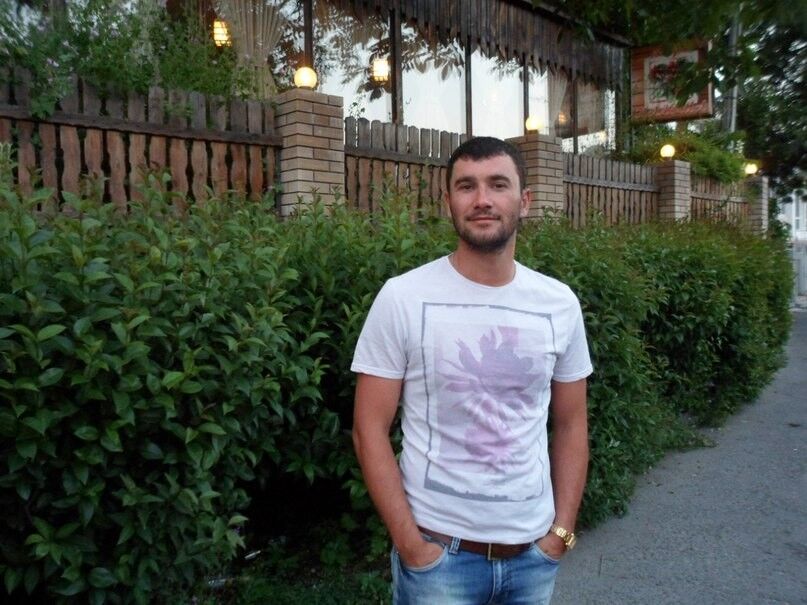  6492761  Vetali, 40 ,    