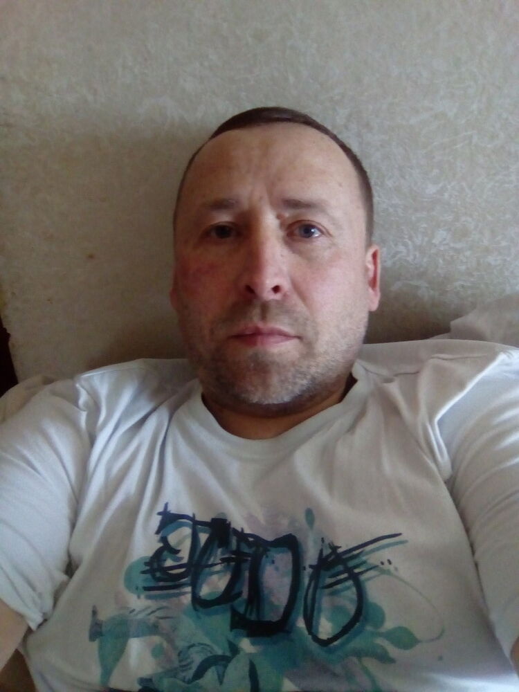  8984581  , 49 ,    