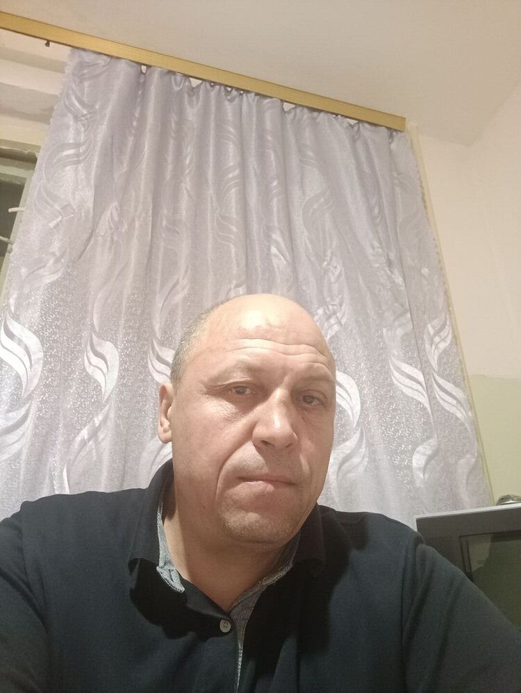  47023651  , 52 ,    