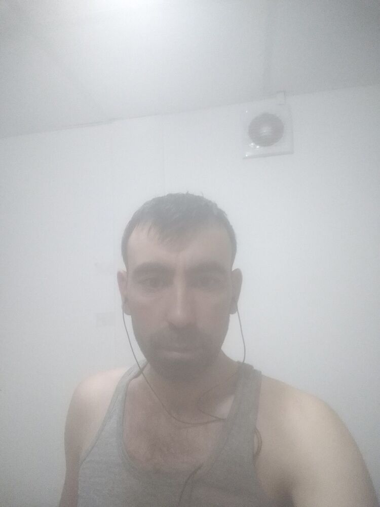  19466931  Azatgucmatow, 38 ,    