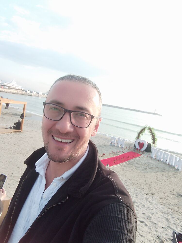  Aydin,   Ali, 44 ,   ,   