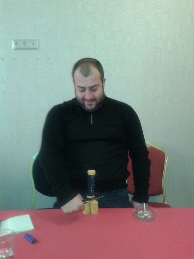  4598751  Robert, 40 ,    