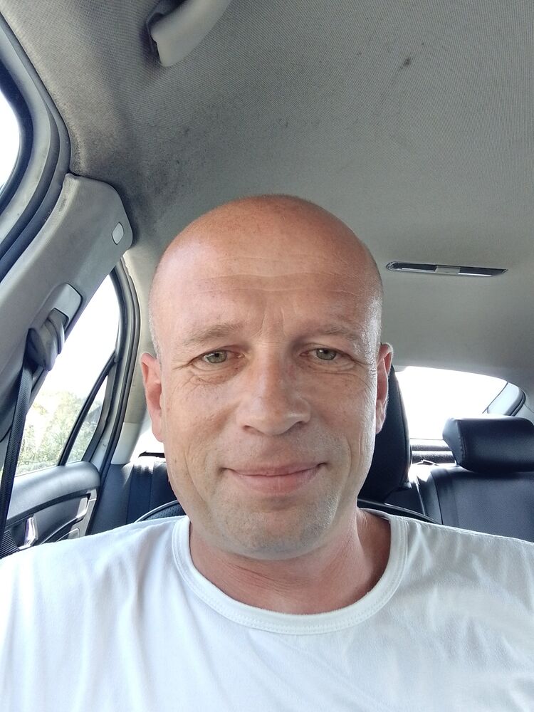  36879351  Den, 43 ,    