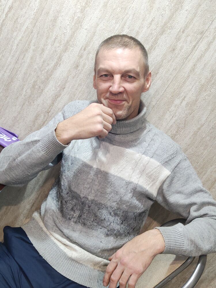  30696561  , 51 ,    