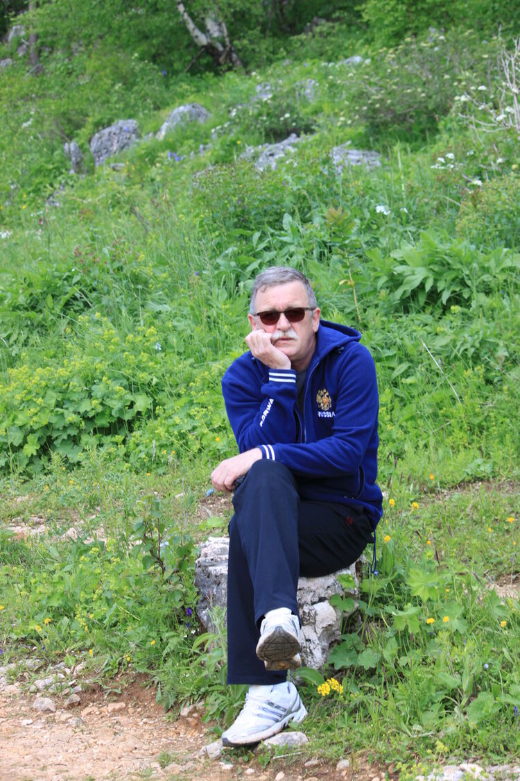  6923051  Koshak, 70 ,    