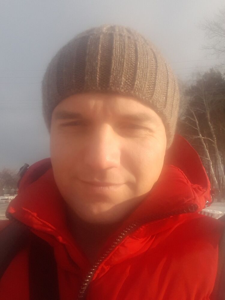  --,   , 42 ,   