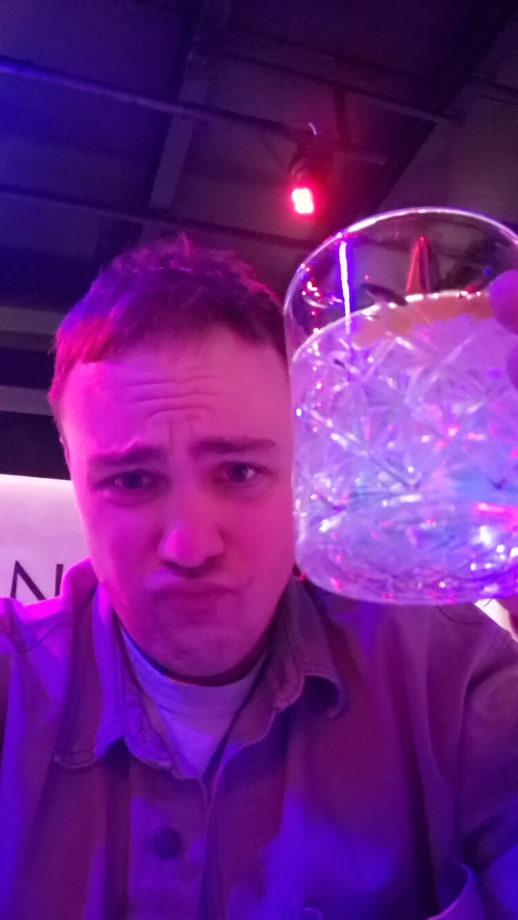  ,   Konstantin, 25 ,   ,   