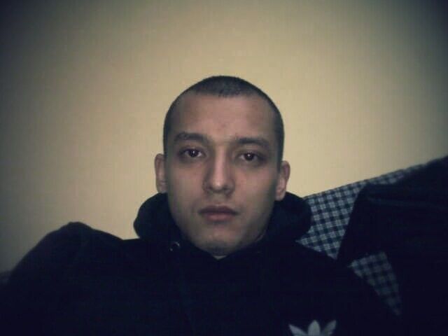  ,   Dauke, 32 ,  