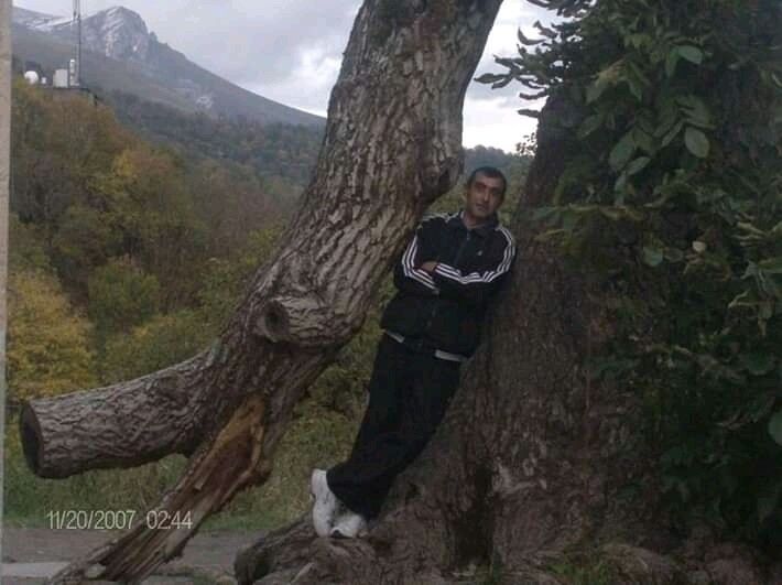  18095801  Hakob, 40 ,    