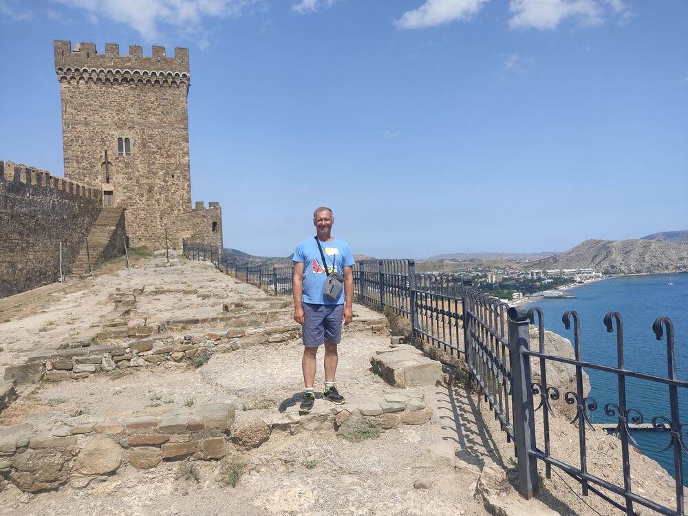  52590721  Alex, 55 ,    