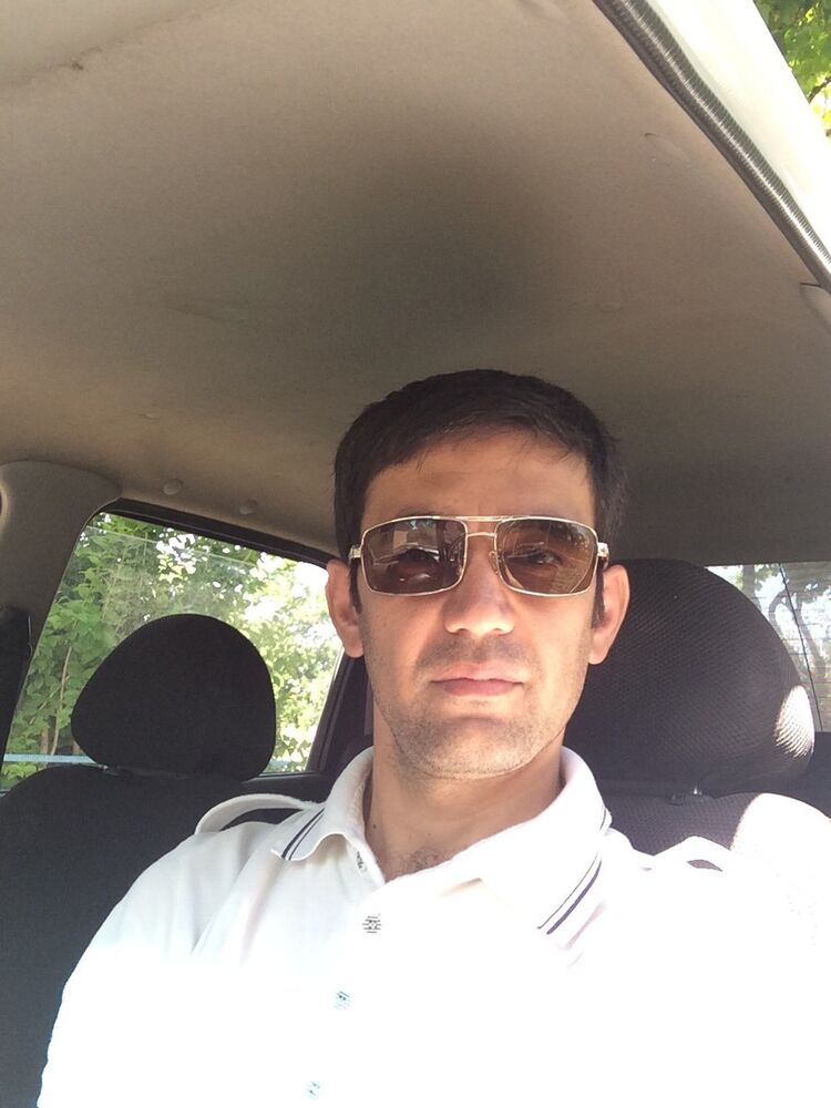  ,   Akbar, 42 ,   ,   , c 