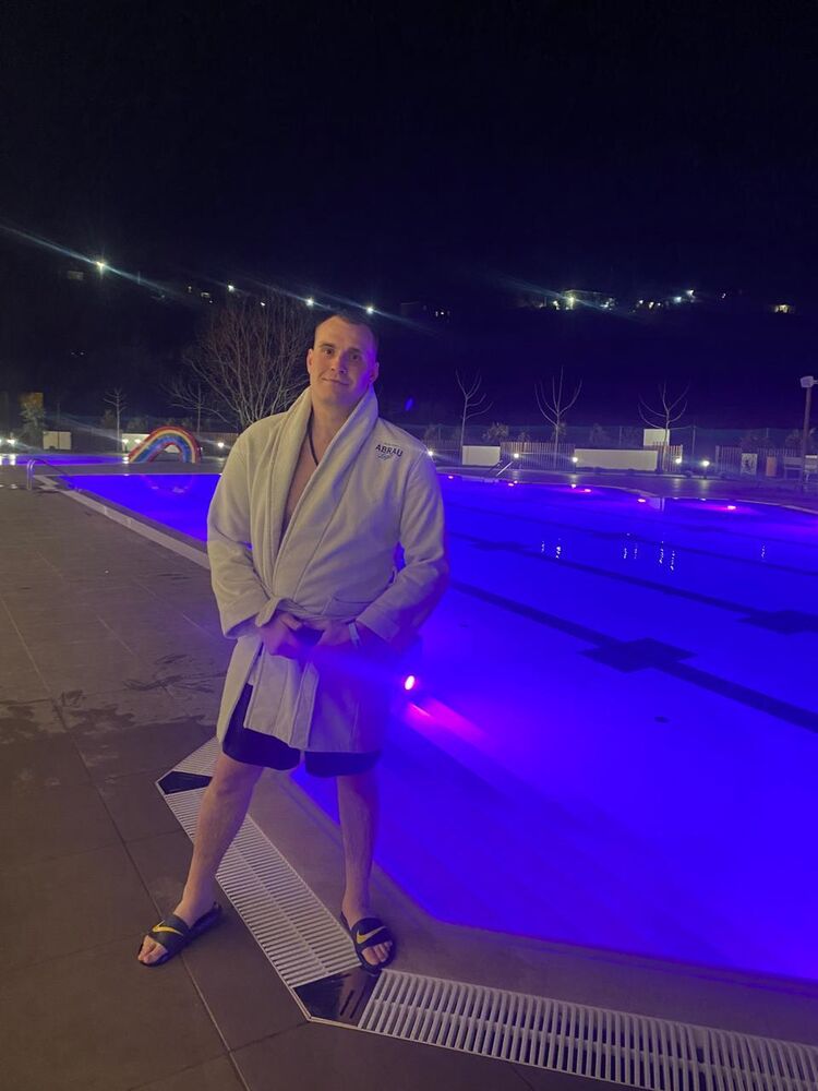  44041771  , 34 ,    --