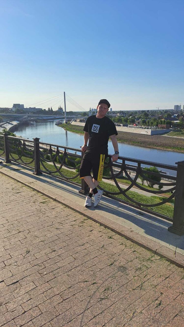  ,   AleksAnder, 37 ,   c , 