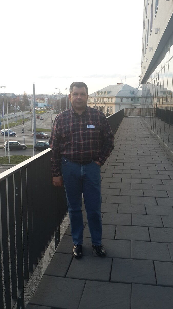 5956351  Zulfi, 60 ,    